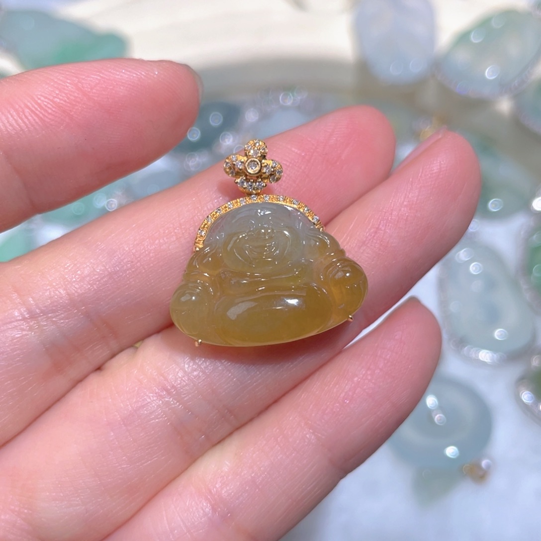 翡翠颈饰18K金镶嵌翡翠