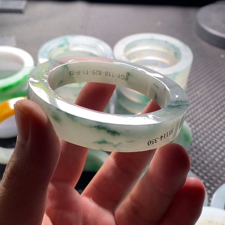 向****定制翡翠未镶嵌不退不换