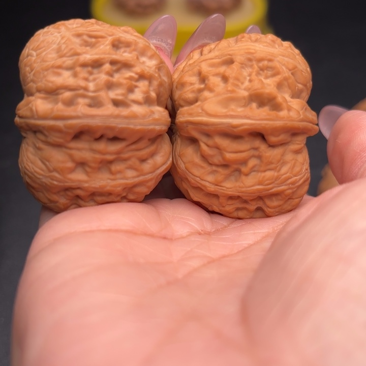 桃核把件44元宝狮子头