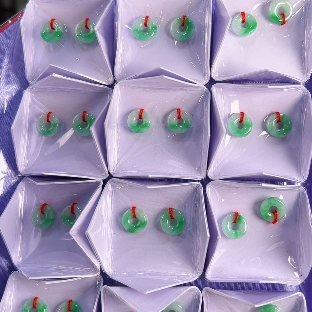 翡翠耳饰未镶嵌裸石多样性发货一幅