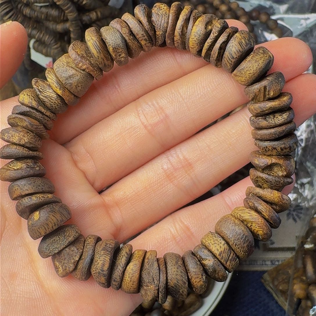 沉香手串牛肉干13克