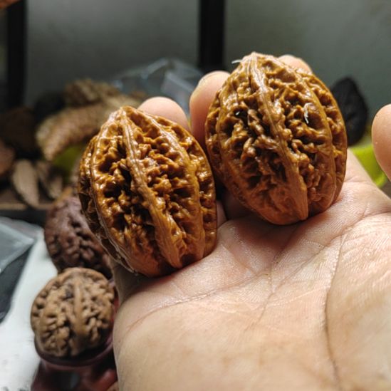 把件文玩核桃东北野生文玩核桃八棱