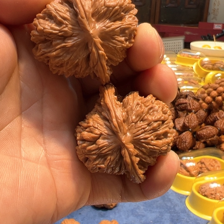 文玩核桃把件全品四座楼