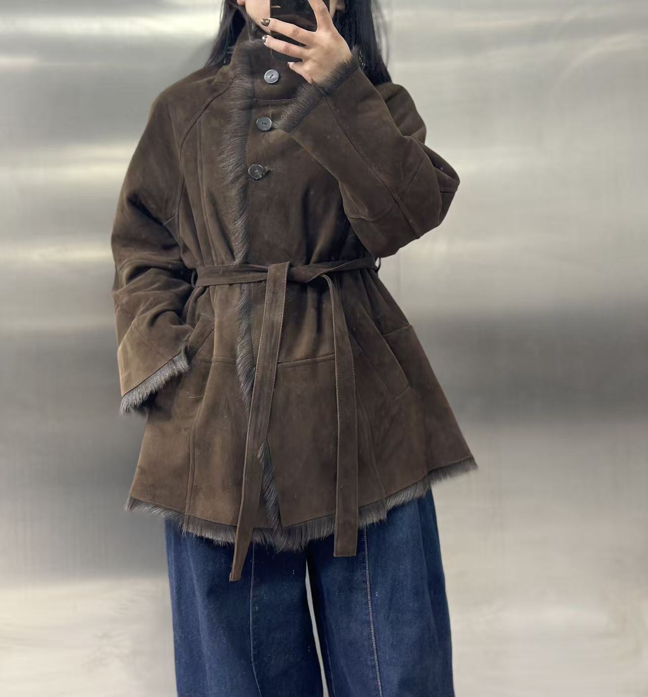 小山羊羔皮毛一体立领外套女2025冬新款爆款海宁皮草大衣年轻版