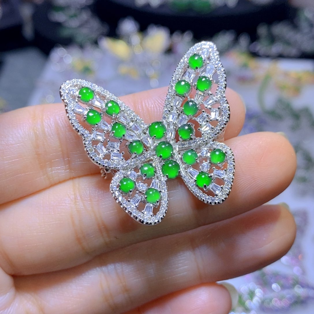 翡翠颈饰银S925镶嵌天然翡翠