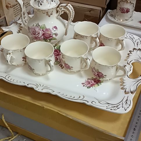 壶瑕摆。。。。，。。。。。。。。。。。