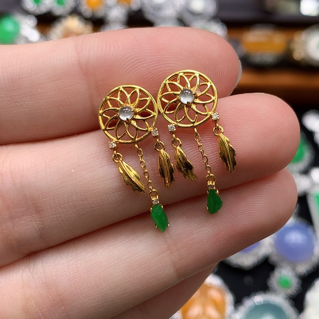 18K金镶嵌翡翠耳饰