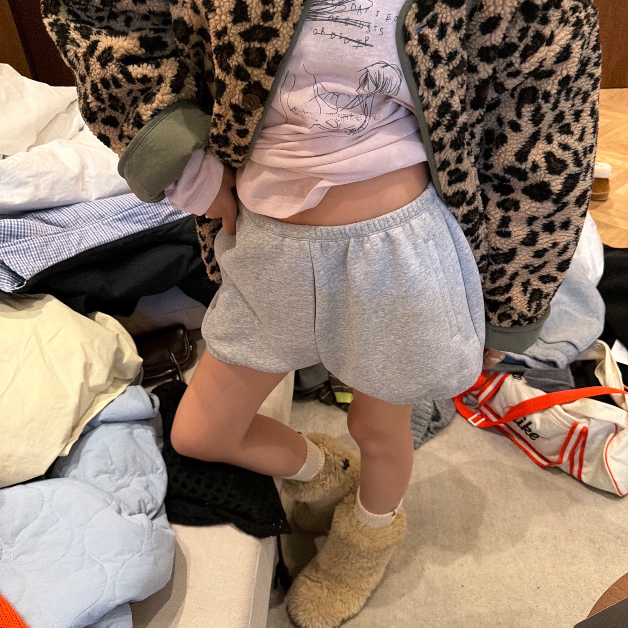 韩系新款抓毛设计感花苞短休闲裤99382