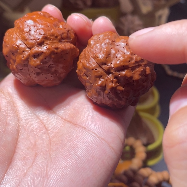 桃核吊坠疙瘩龙金刚38尺微瑕