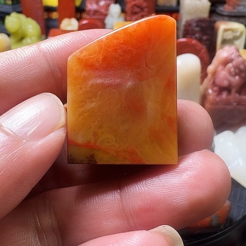 寿山石高山水洞石