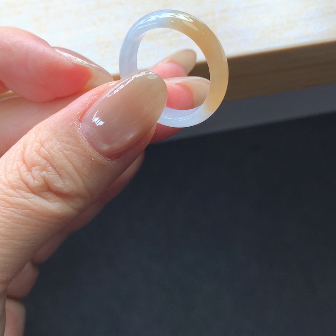 翡翠未镶嵌颈饰吊坠