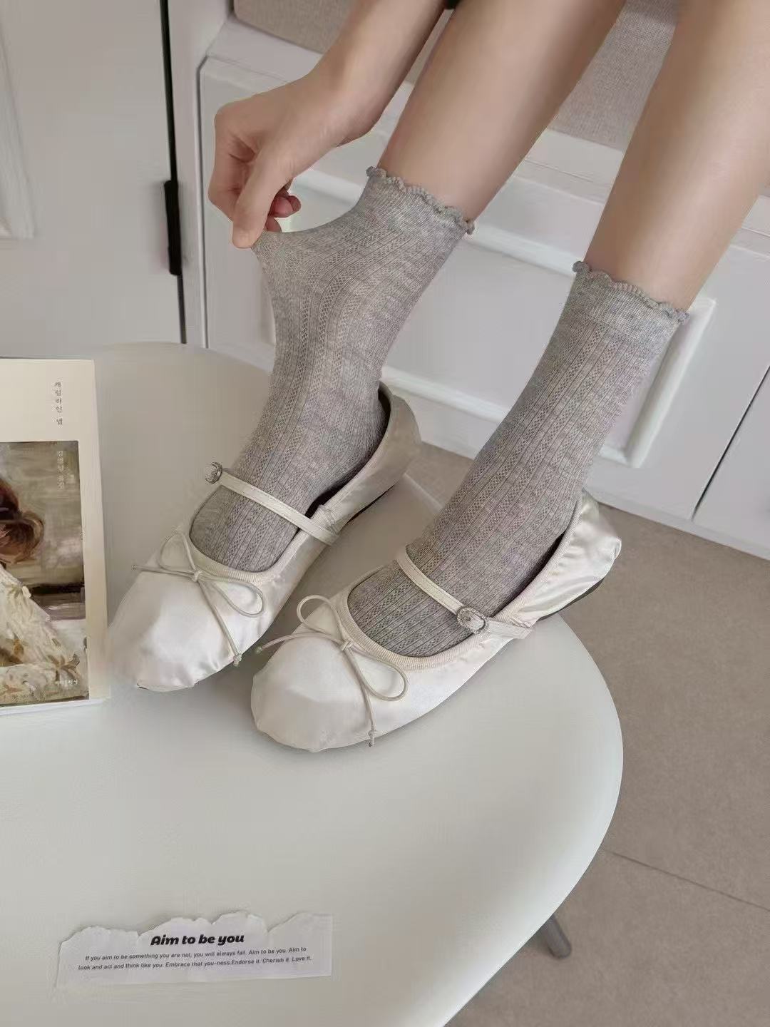 韩版ins时尚纯色镂空网眼中筒春夏日系简约少女堆堆无骨抗起球袜