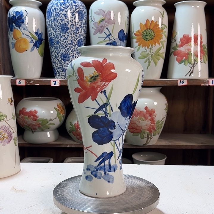 瓶梅瓶红红荷花新款陶瓷陶瓷