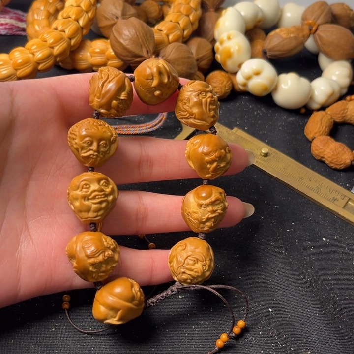 橄榄核手串十八罗汉双面