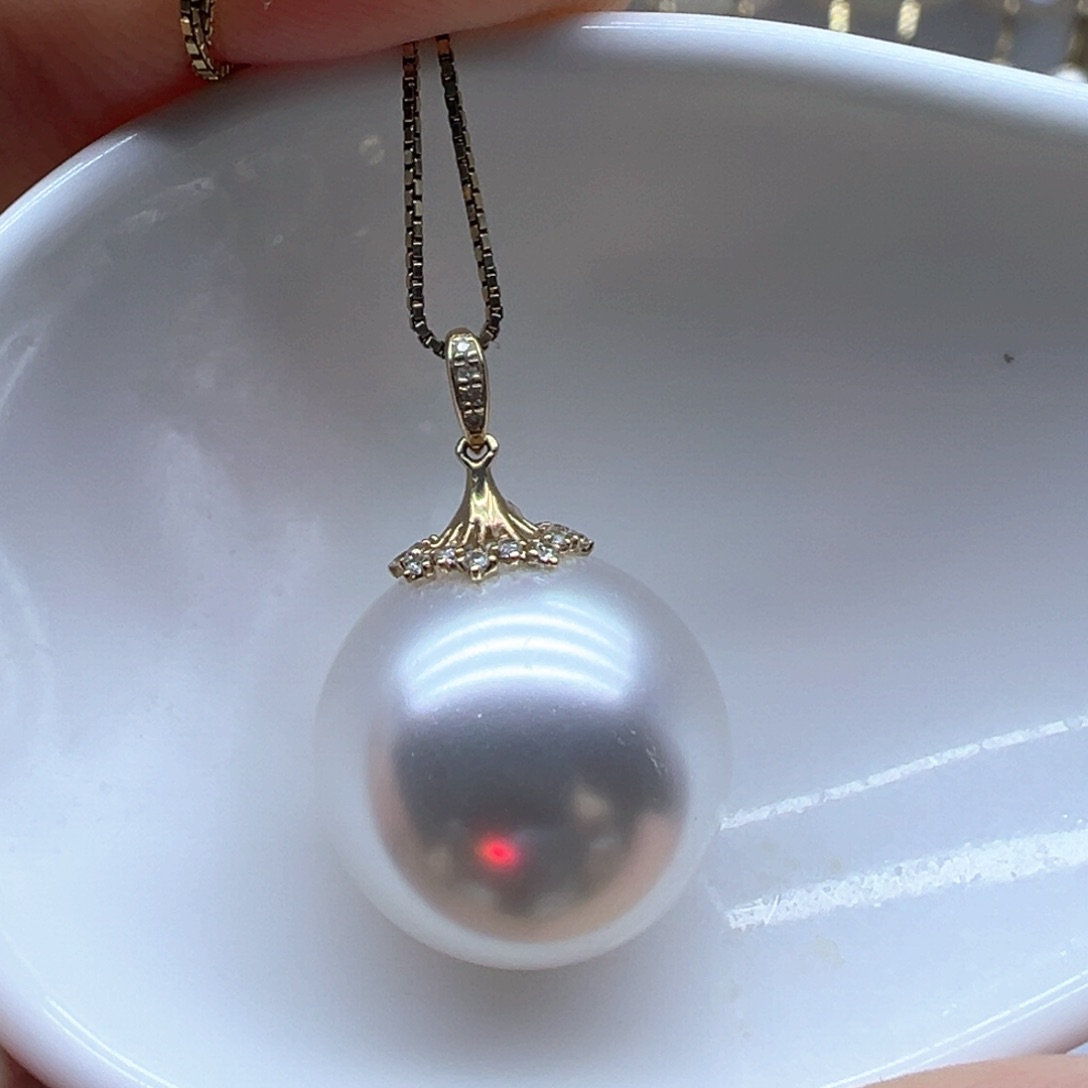 淡水珍珠18K金镶嵌吊坠(赠链)
