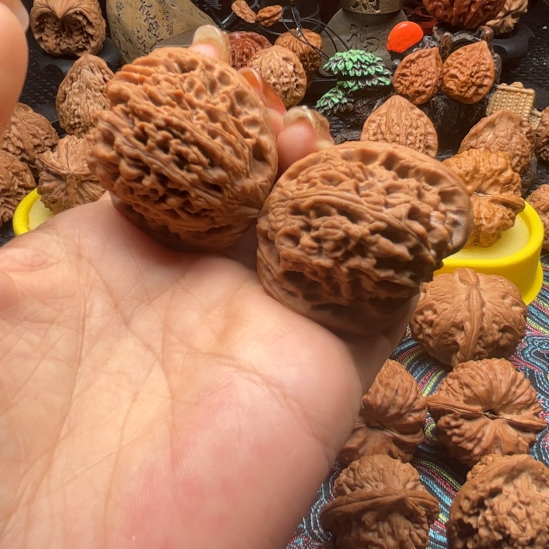 文玩核桃吊坠全品南疆石天使之翼 异形