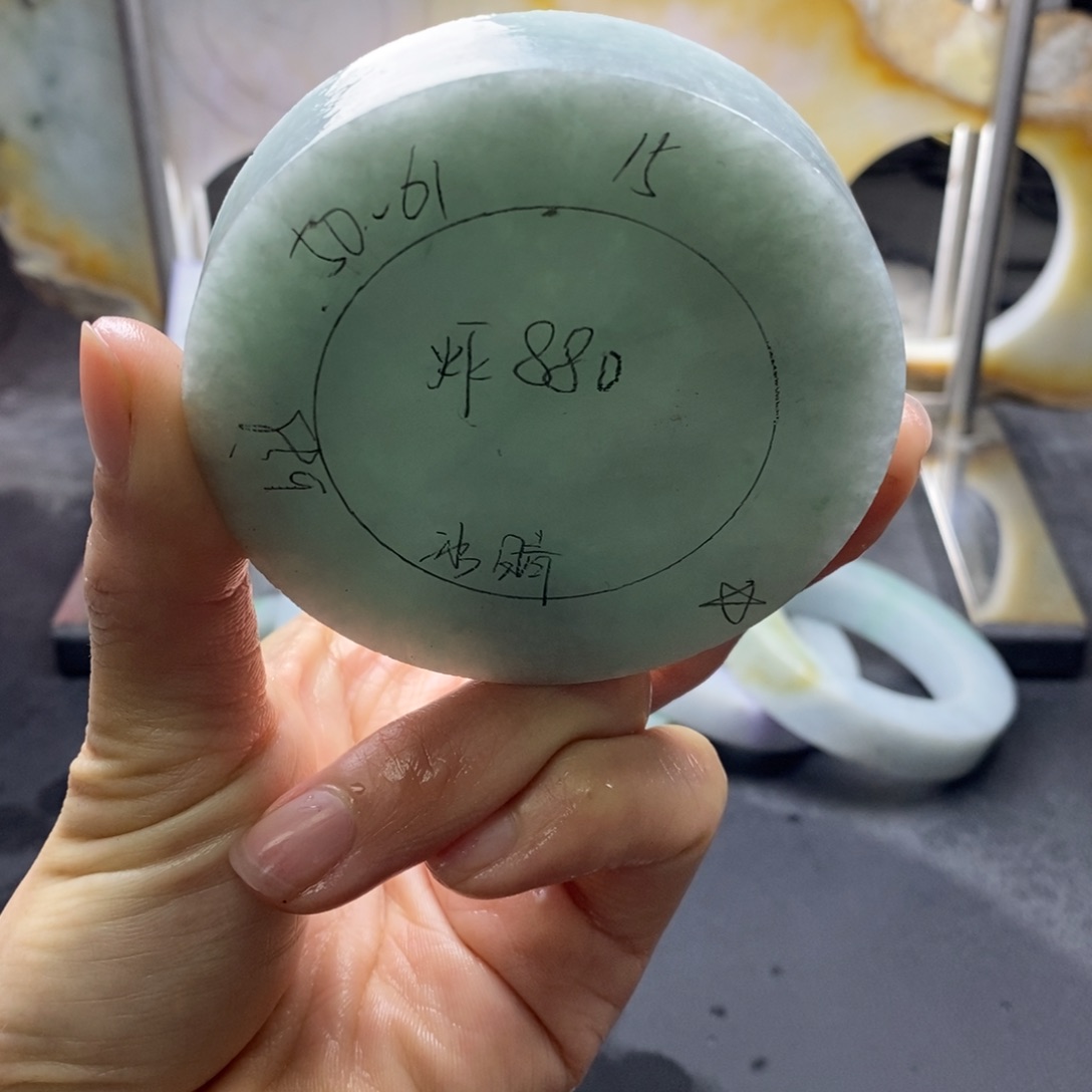 定制翡翠正未镶嵌