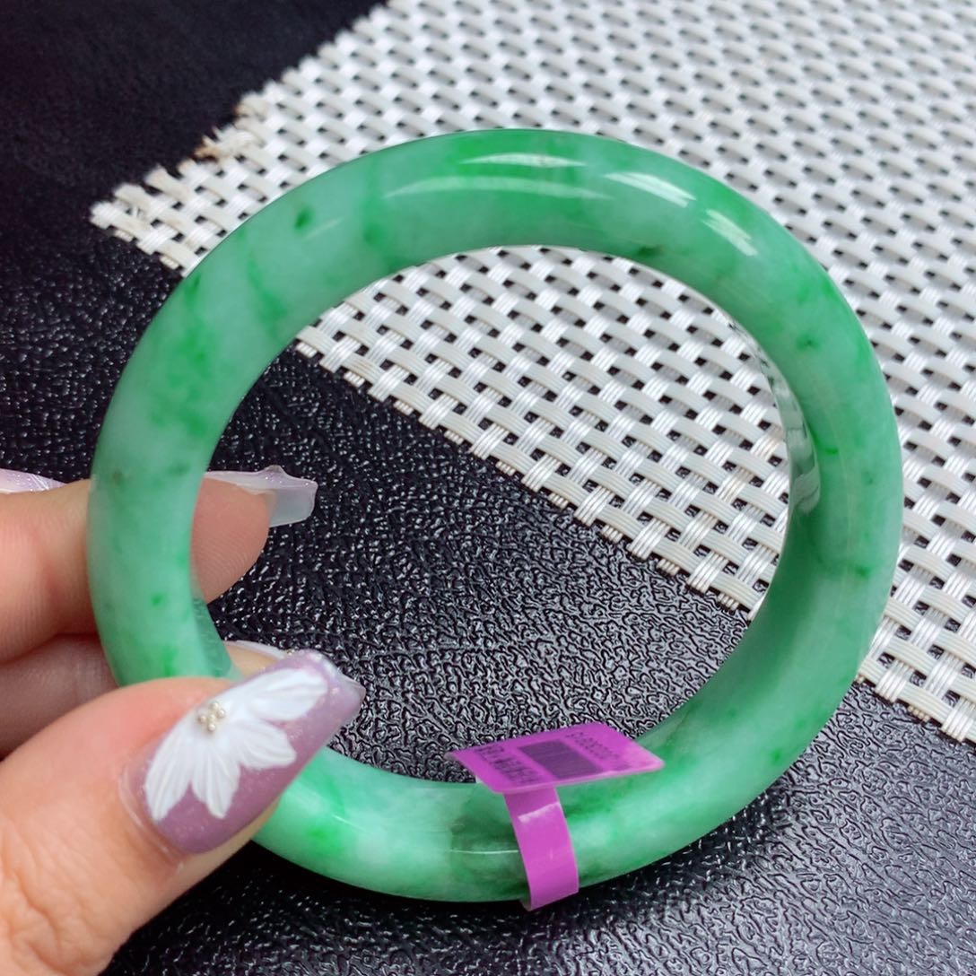 翡翠手镯未镶嵌喵*缅甸