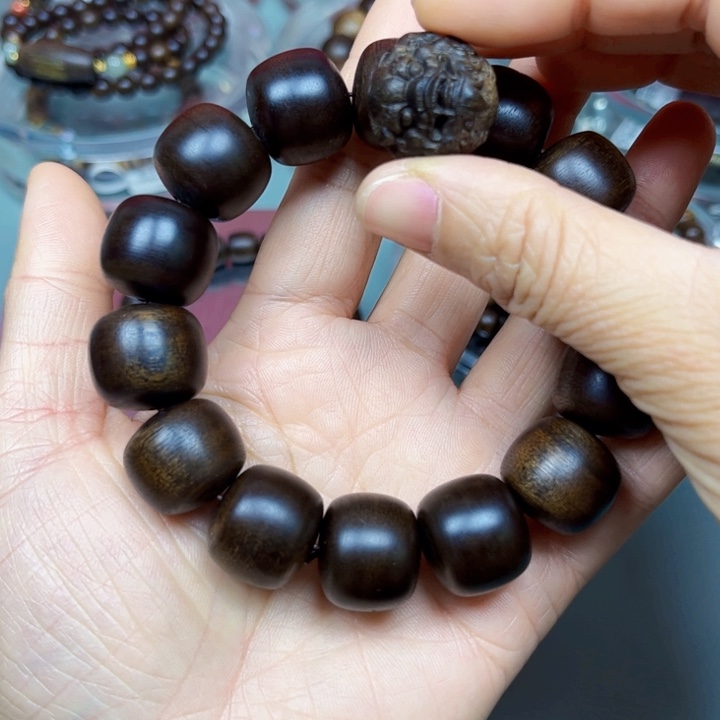 沉香手串在***上越南白棋楠1.8大尺寸手串