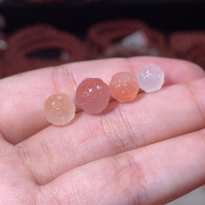 南红玛瑙未镶嵌绣球1251