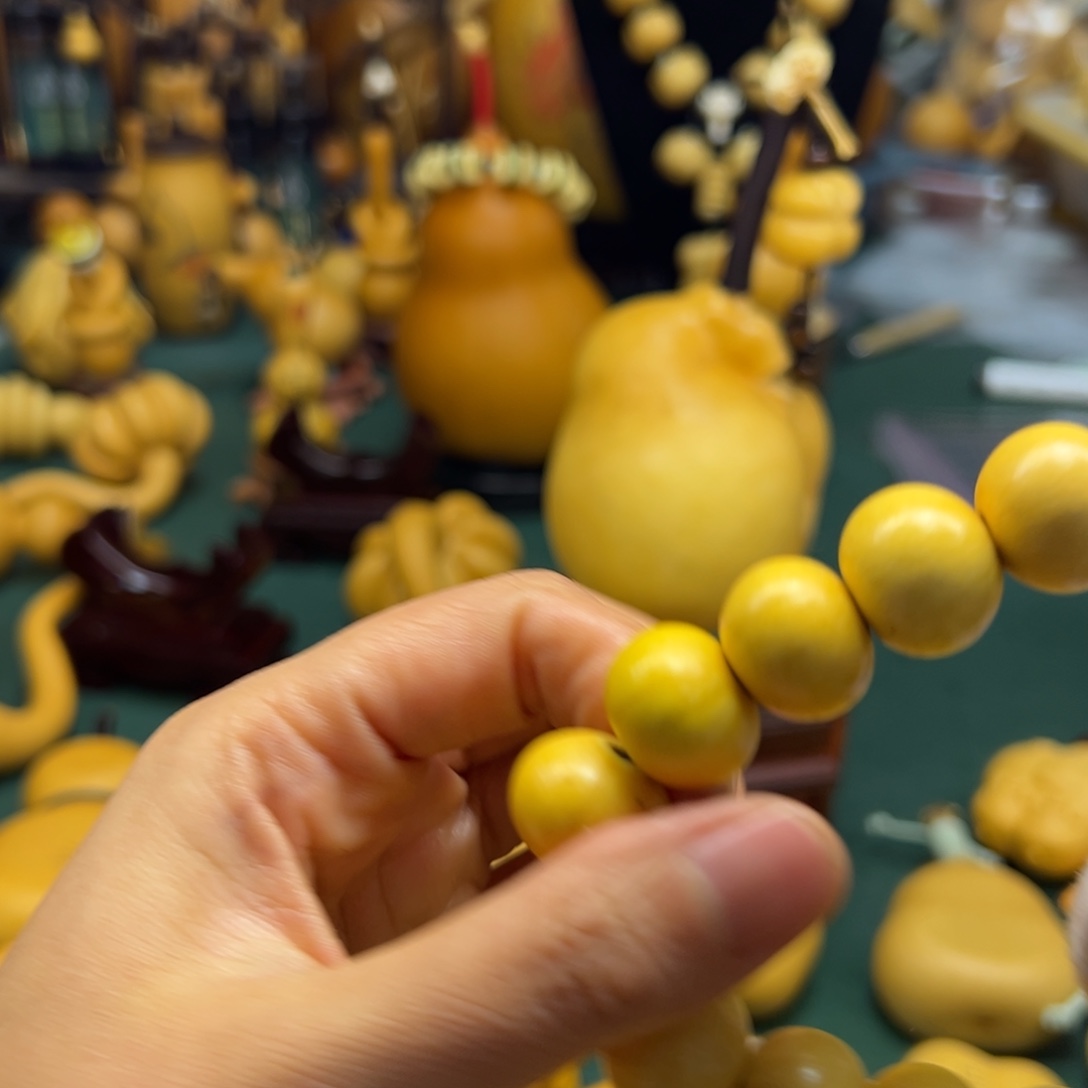 明***睡大叶紫檀（黑酸枝木类）