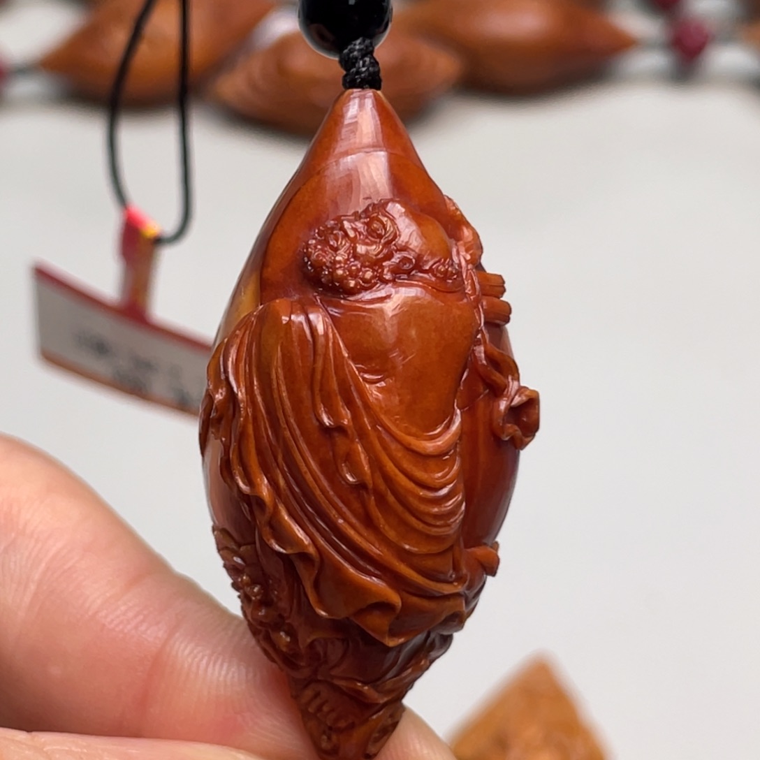 橄榄核吊坠周老师过江达摩