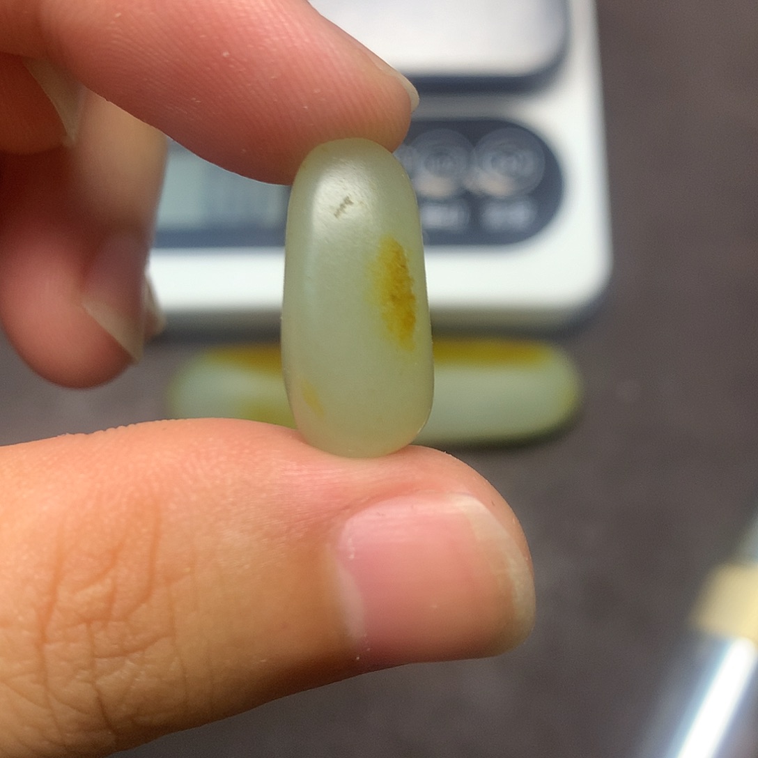 和田玉（糖玉）未镶嵌挂件