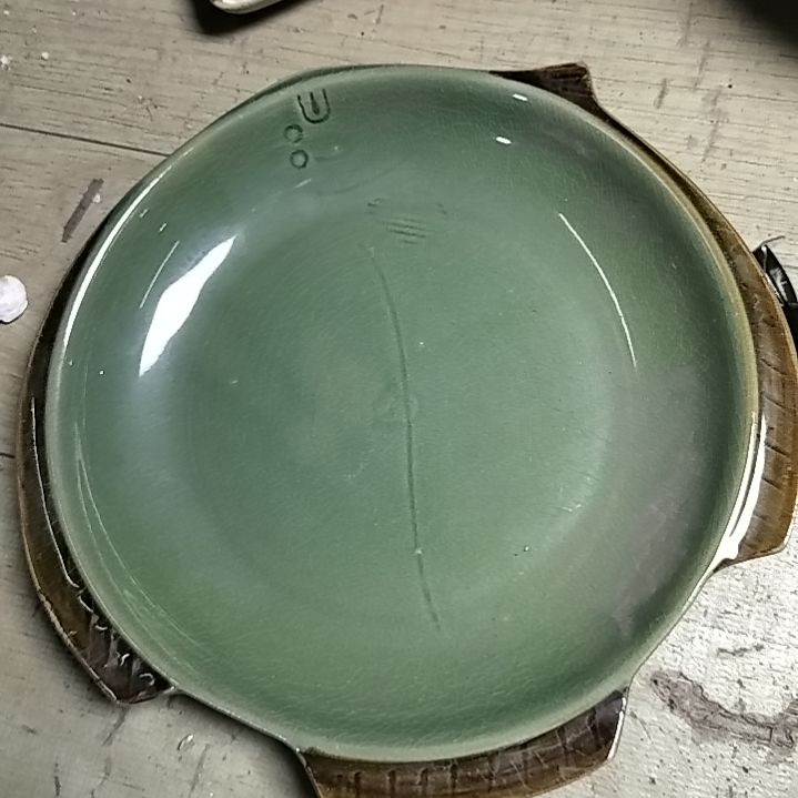 盘瓷片陶瓷杯盘壶碗都有