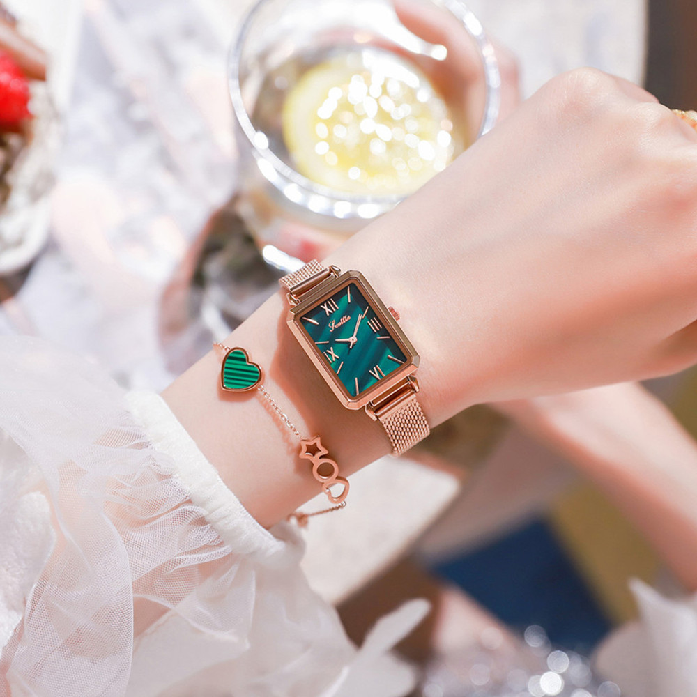小方盘石英表女士防水复古腕表时尚简约方形手表百搭精致小绿表