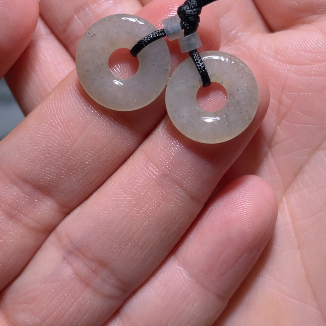 定制翡翠未镶嵌耳饰