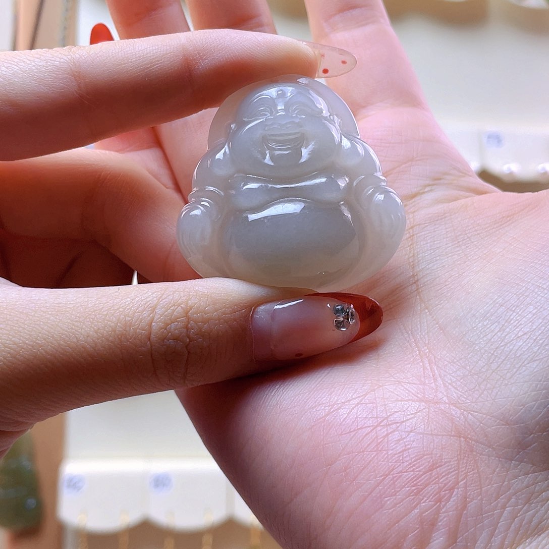 和田玉吊坠(赠链)未镶嵌秀**儿