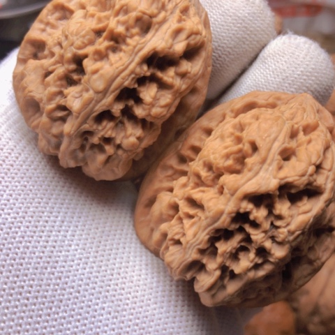 【闪购商品】桃核吊坠H*_将军狮子头