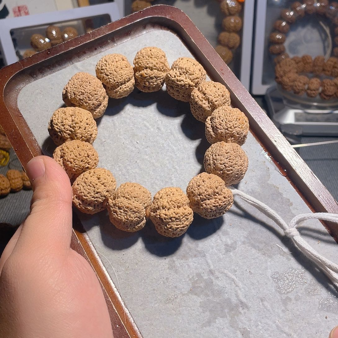 手串金刚菩提28熊猫菠萝蜜