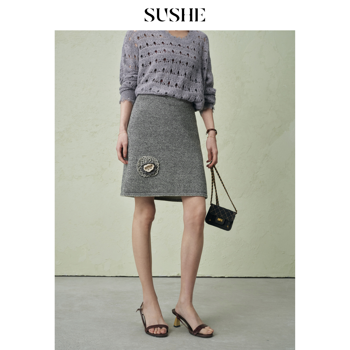 束皙SUSHE 盈川 格雷系 羊毛金葱珠片手工勾花针织直筒半身裙女春