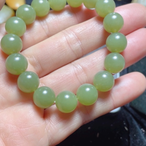 未镶嵌和田玉（糖玉）挂件