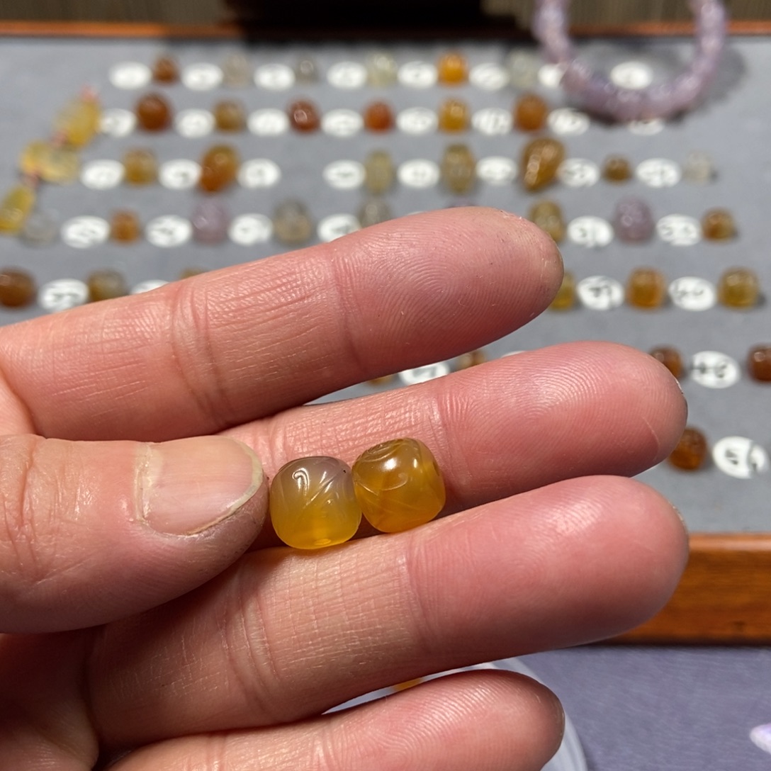 枫***风玛瑙/玉髓合金颈饰珠