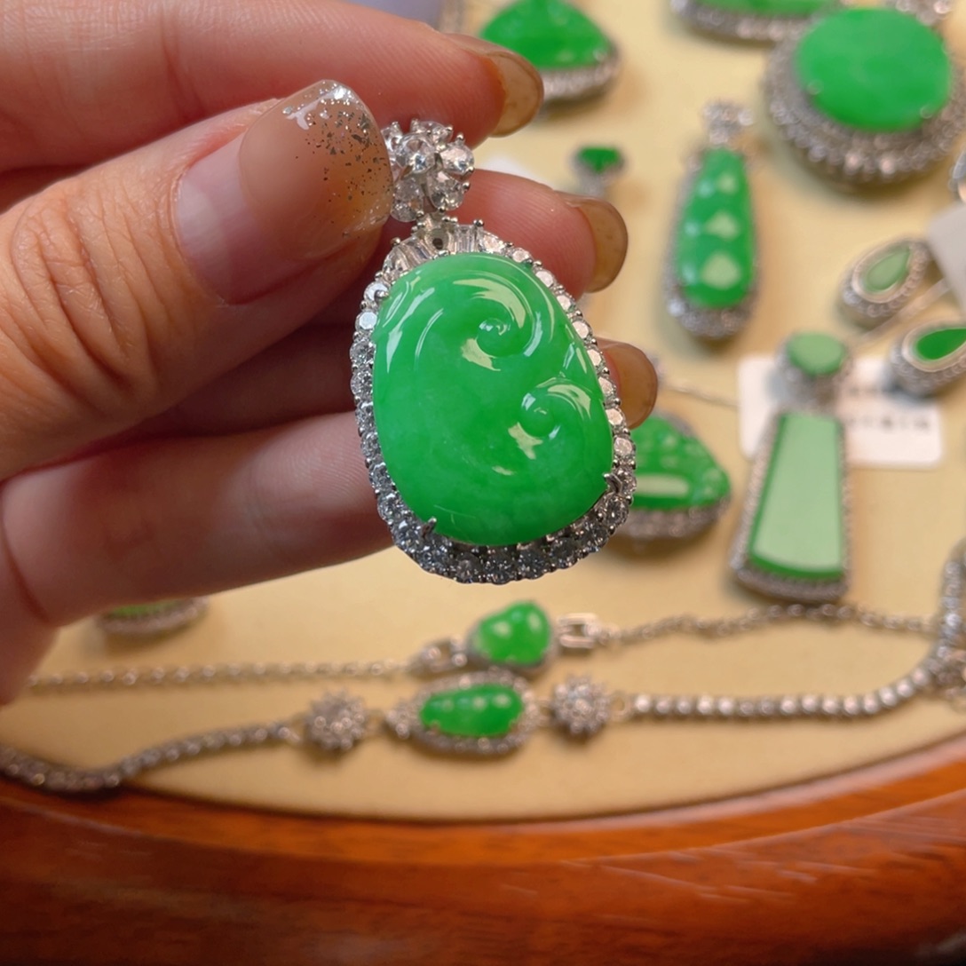 翡翠吊坠(不含链)银S925镶嵌