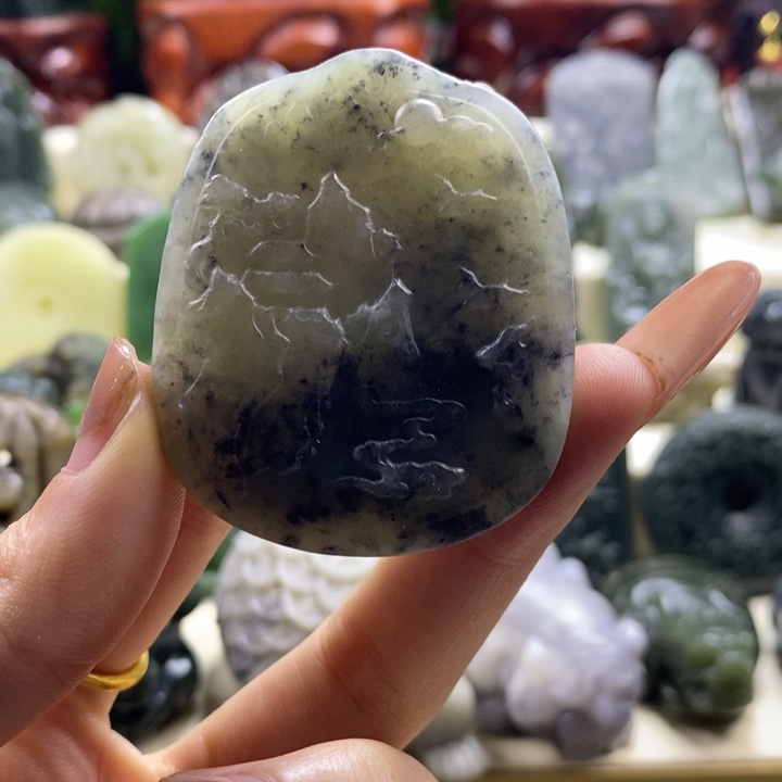 和田玉颈饰未镶嵌