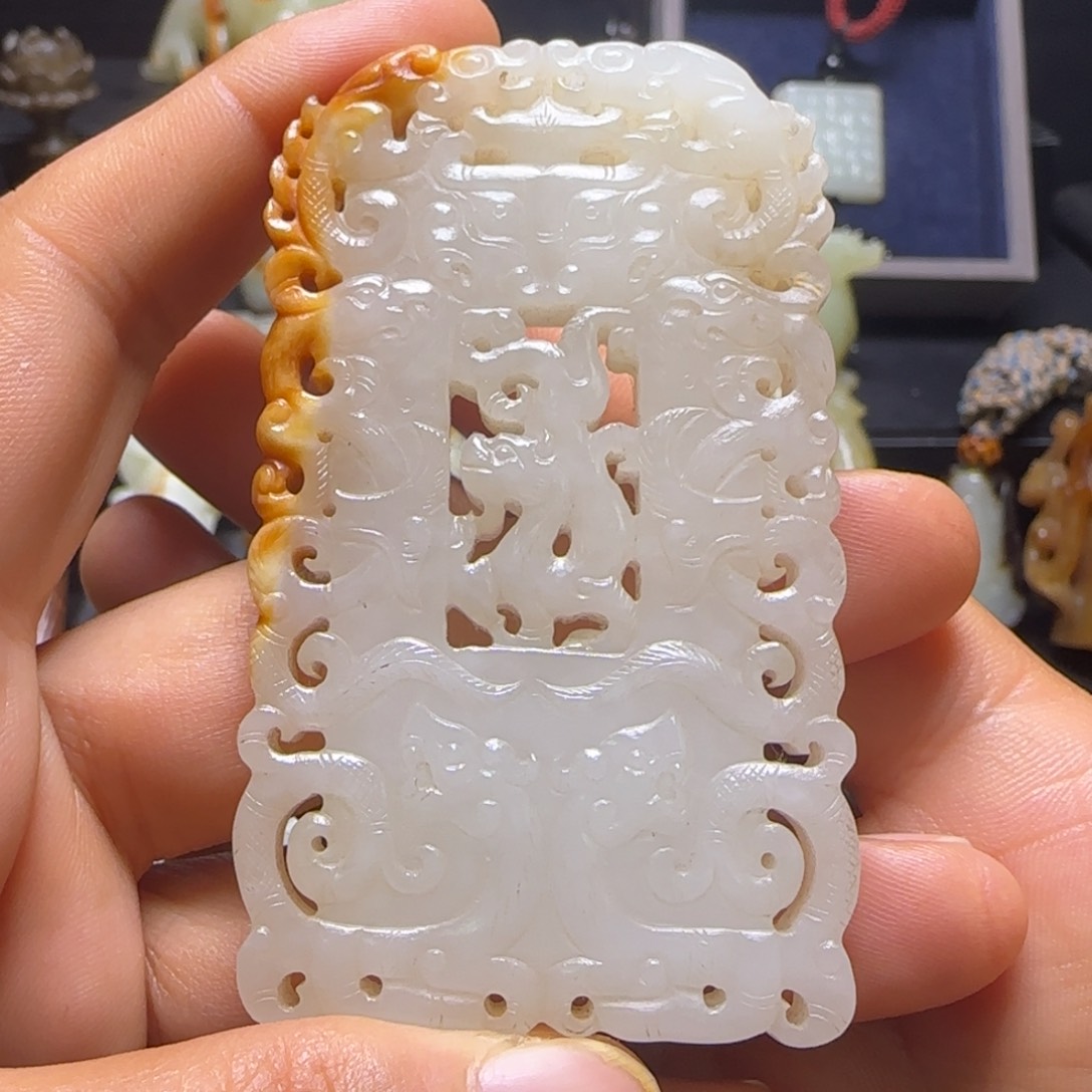 和田玉颈饰未镶嵌