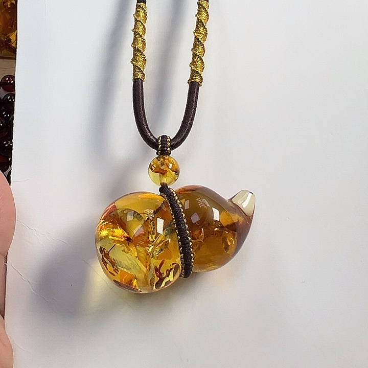 琥珀（花珀）未镶嵌颈饰