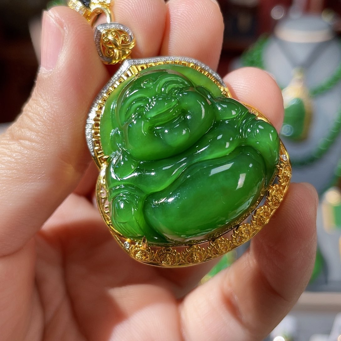 和田玉（碧玉）吊坠18K金镶嵌