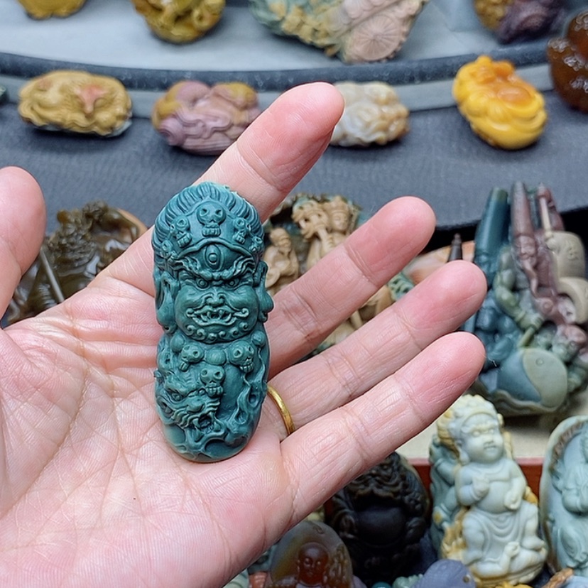 【闪购商品】定制石英质玉吊坠未镶嵌
