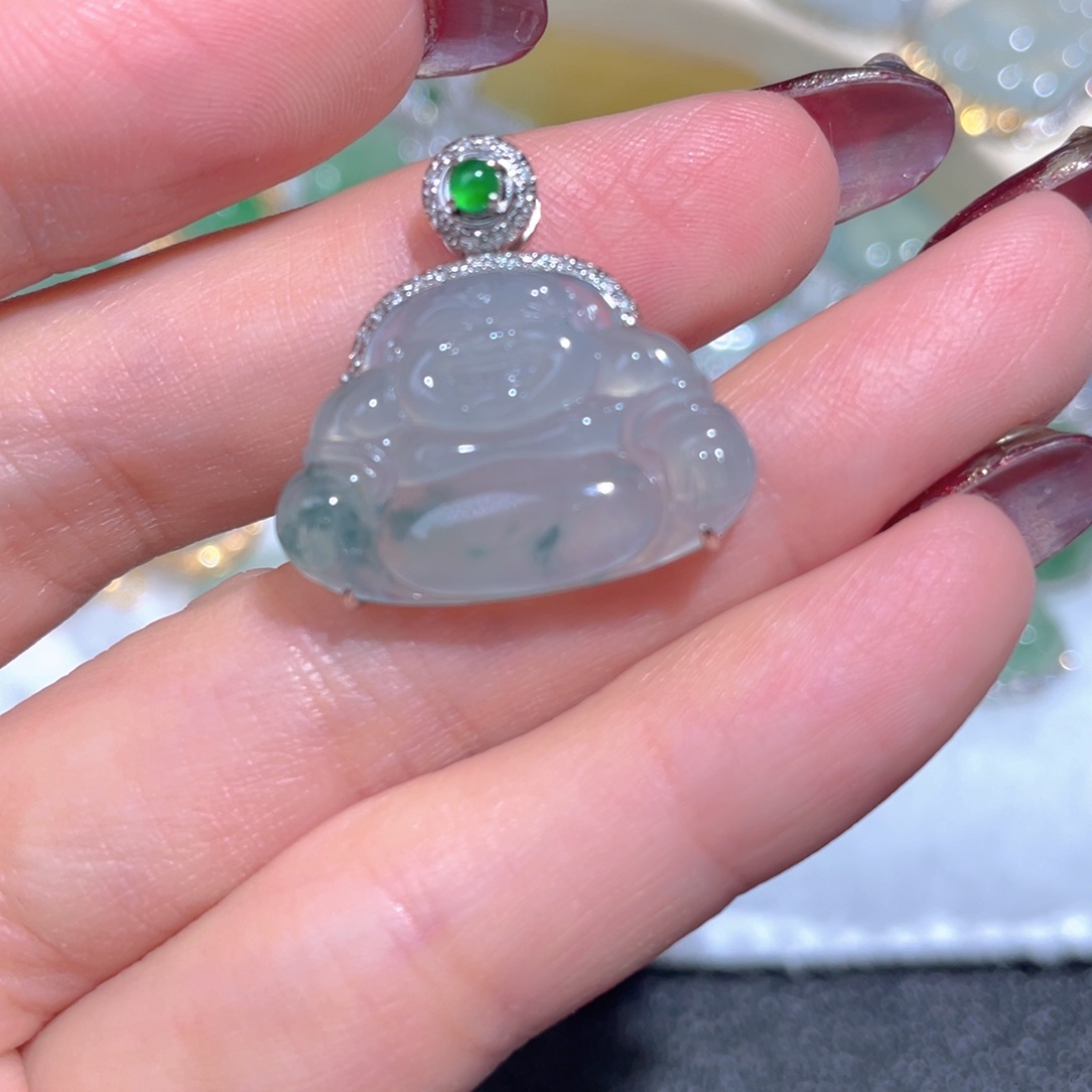 翡翠颈饰18K金镶嵌翡翠