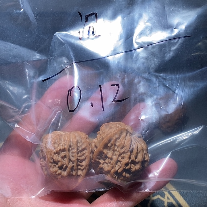 沉***言文玩核桃吊坠核桃