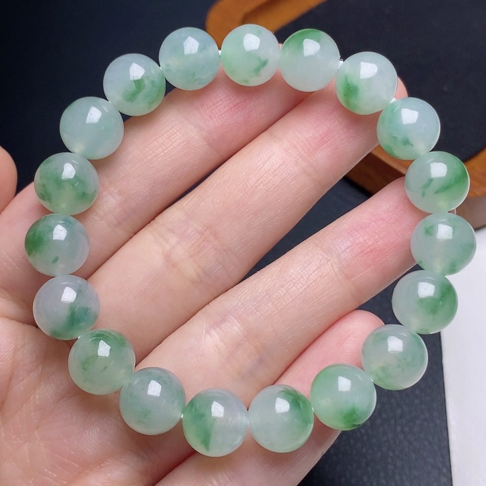 缅甸天然a货翡翠冰种飘绿飘花圆珠手链卡10mm女款冰透时尚绿色