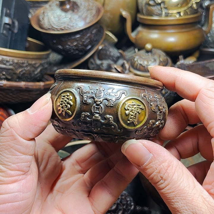 铜材质摆件收收藏藏