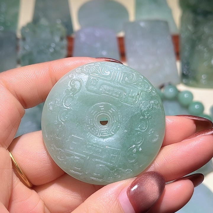 风***钟定制翡翠未镶嵌天然翡翠