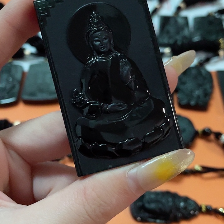 翡翠颈饰未镶嵌初***忆