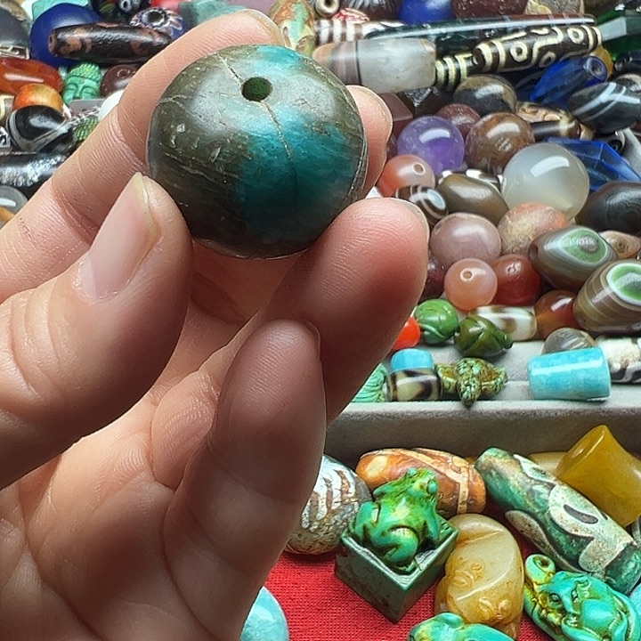 成***己玛瑙/玉髓未镶嵌颈饰