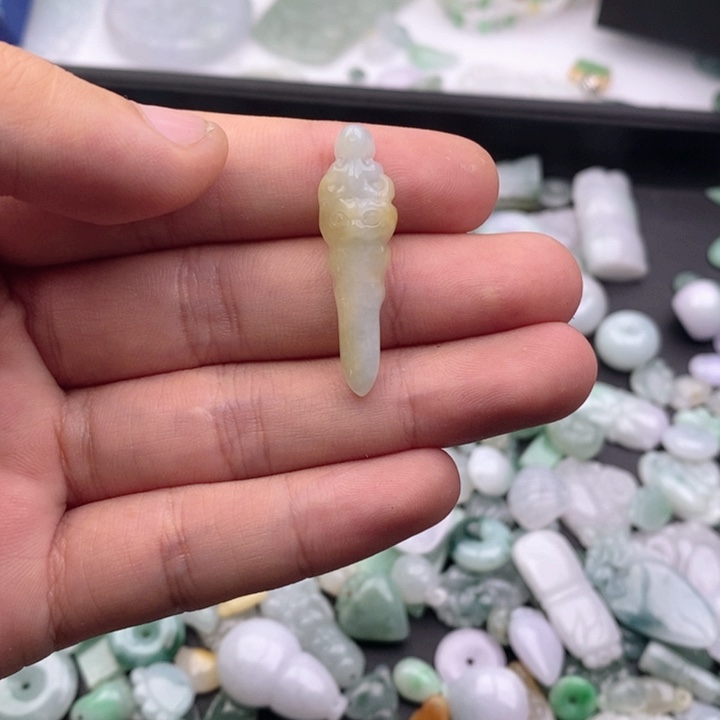@****翡翠未镶嵌吊坠(不含链)